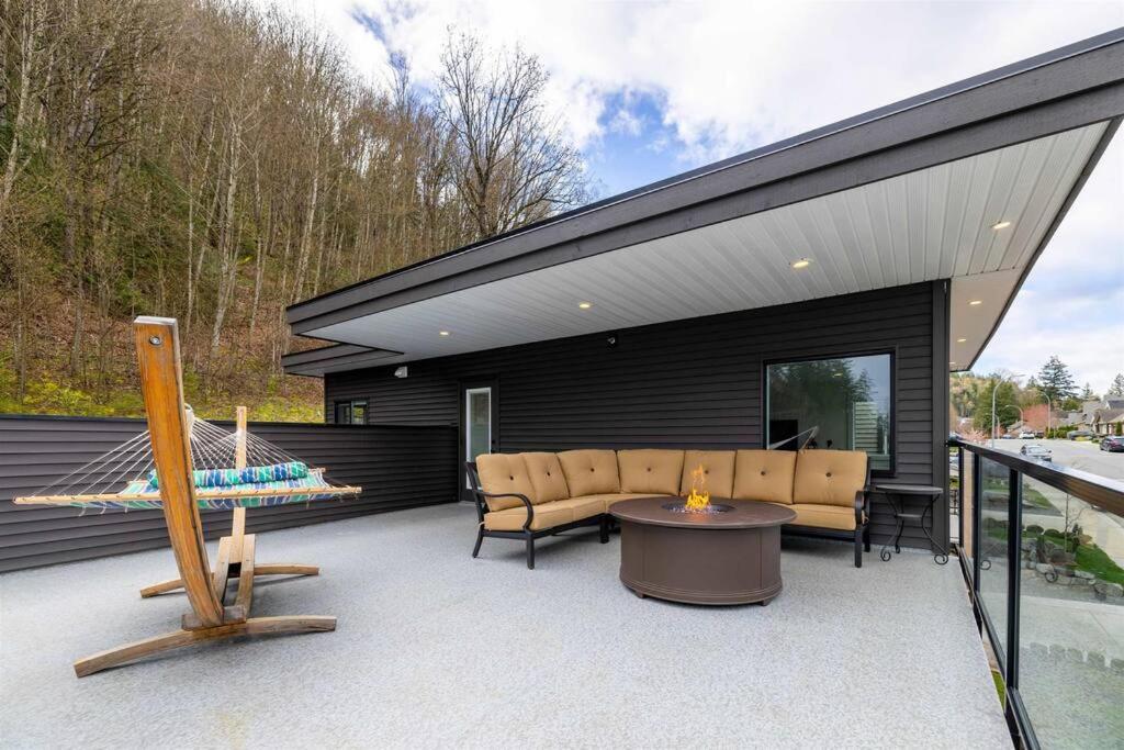 فيلا Mountain Retreat With Views, Hot Tub, Games & Ac تشيليواك المظهر الخارجي الصورة